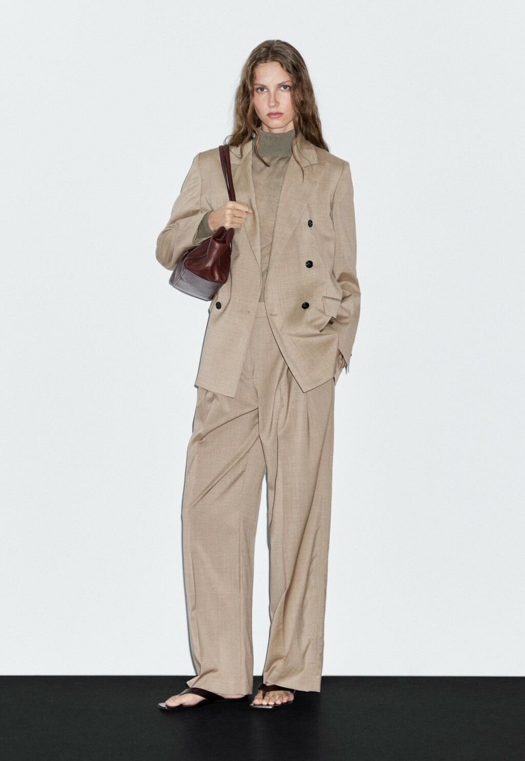 Massimo Dutti, 169 + 99,95 eura