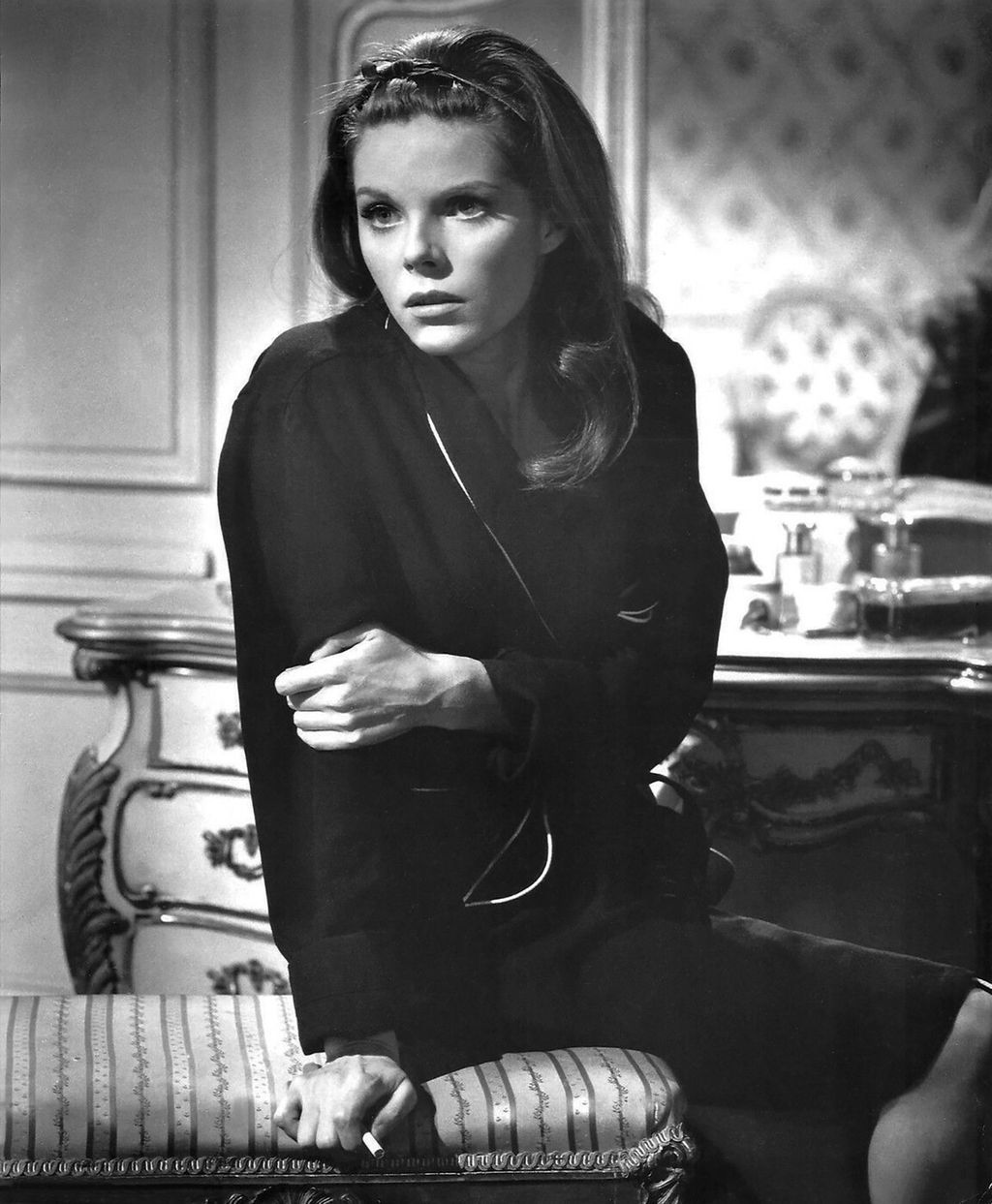Samantha Eggar - 5