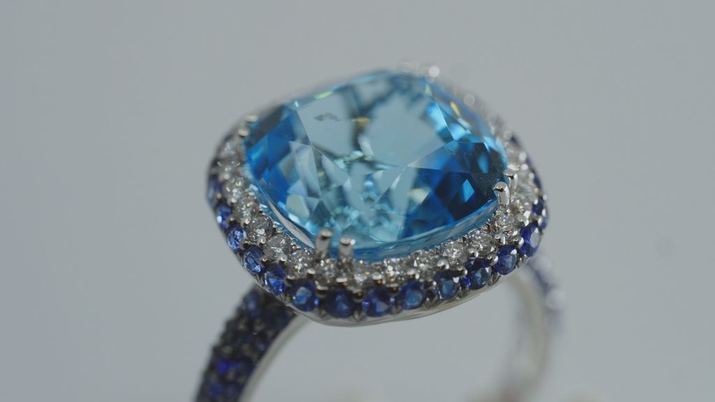 In Magazin: zaruke poznatih - 2