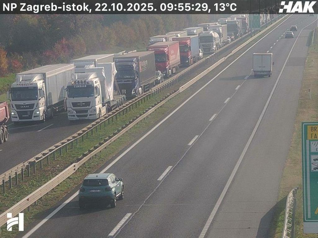 Gužva na autocesti nakon prometne nesreće