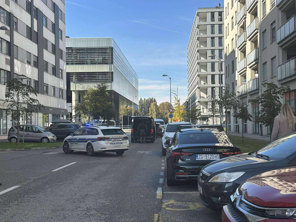 Pucnjava u Središću