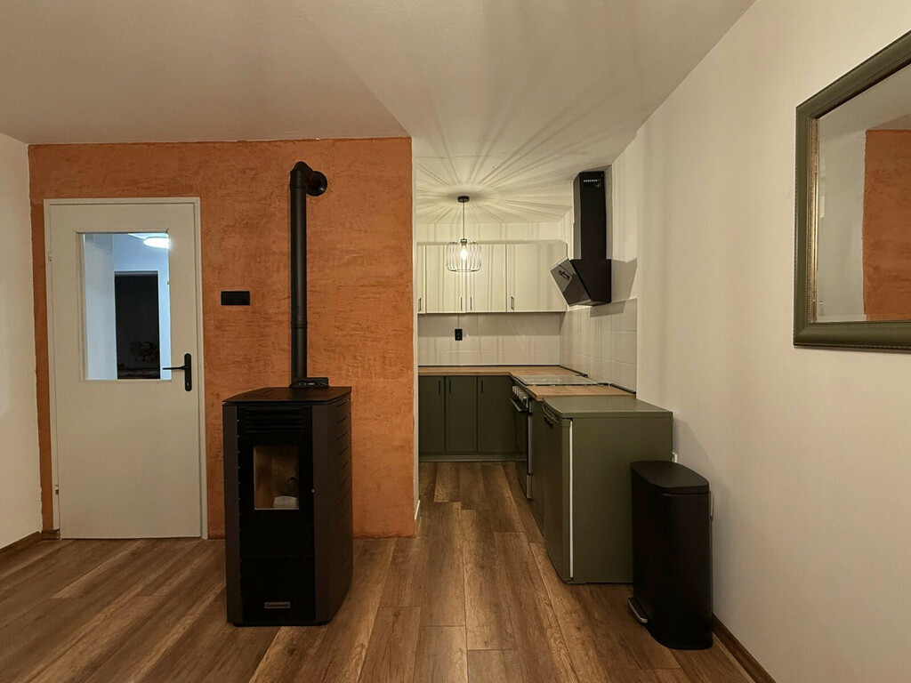 Mirela Stanić preuredila je kuhinju svoje šogorice Mirele