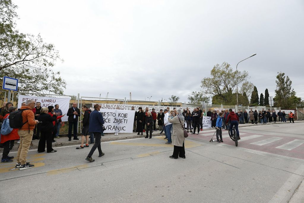 Prosvjed građana u Vranjicu zbog azbestnog otpada - 20