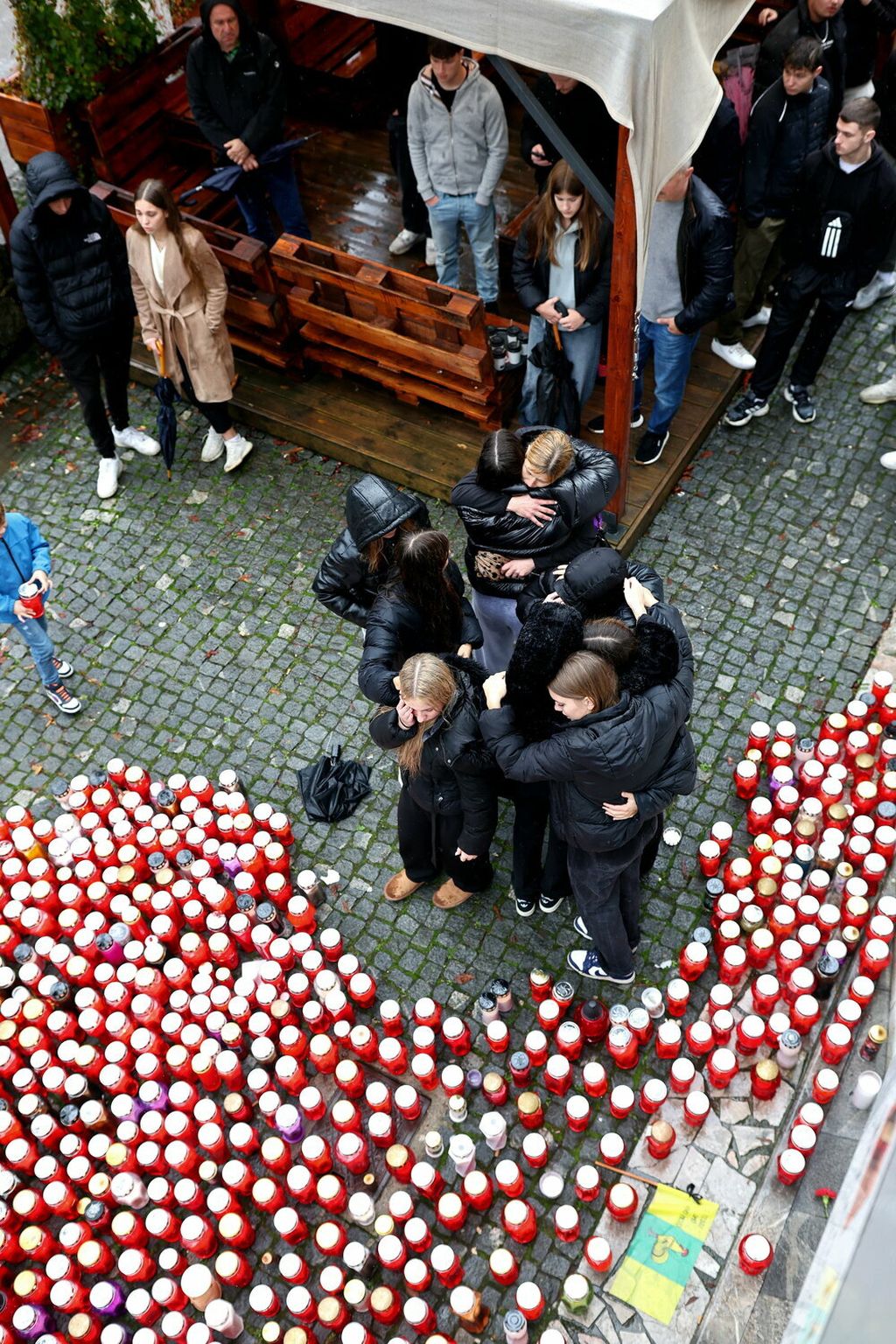 Svijeće i ubijeni otac