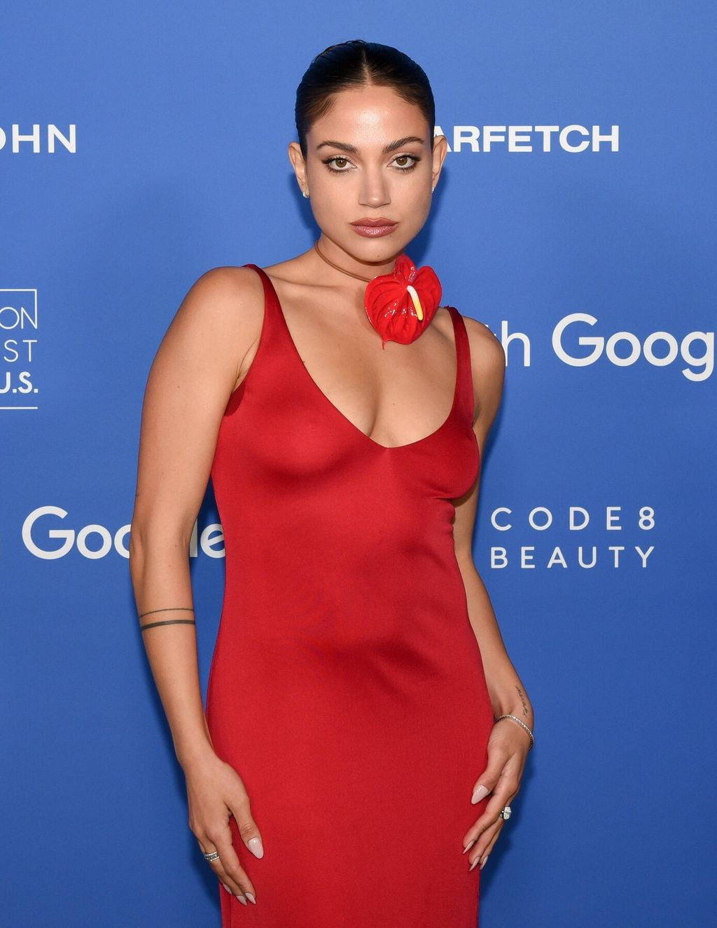 Inanna Sarkis - 10