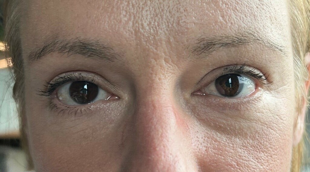 Zadovoljna recenzije: Čitateljice su isprobale kremu za instant korekciju vrećica ispod očiju