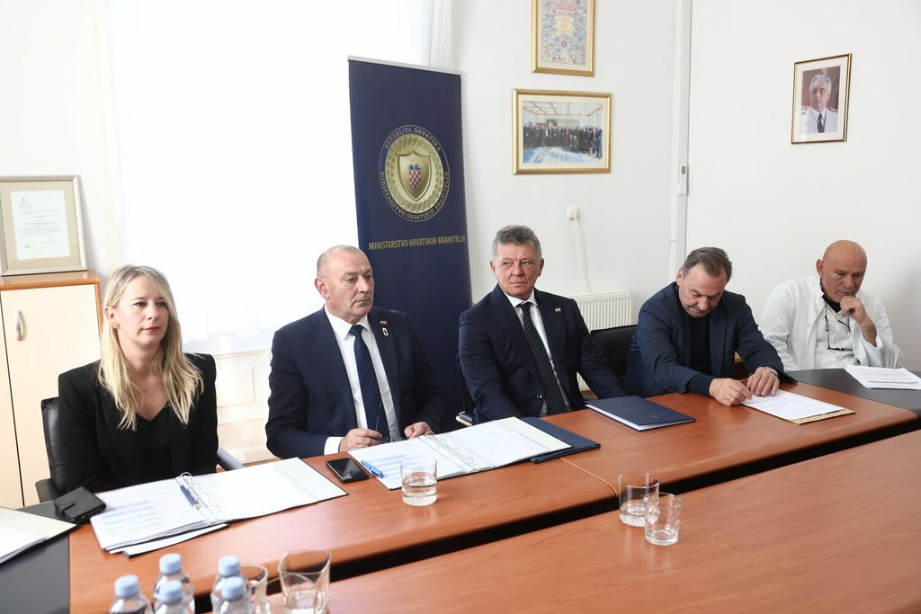 Lyliane Fournier, Mathéo Nicolier - majka i nećak ubijenog Jean-Michela Nicoliera