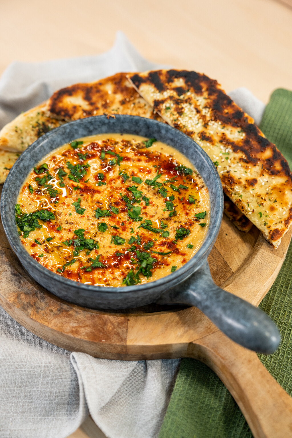 Humus i fleatbread chefa Marija Mihelja