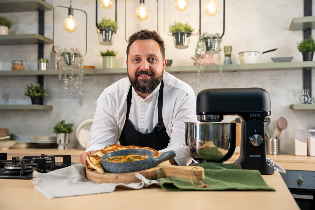Humus i fleatbread chefa Marija Mihelja