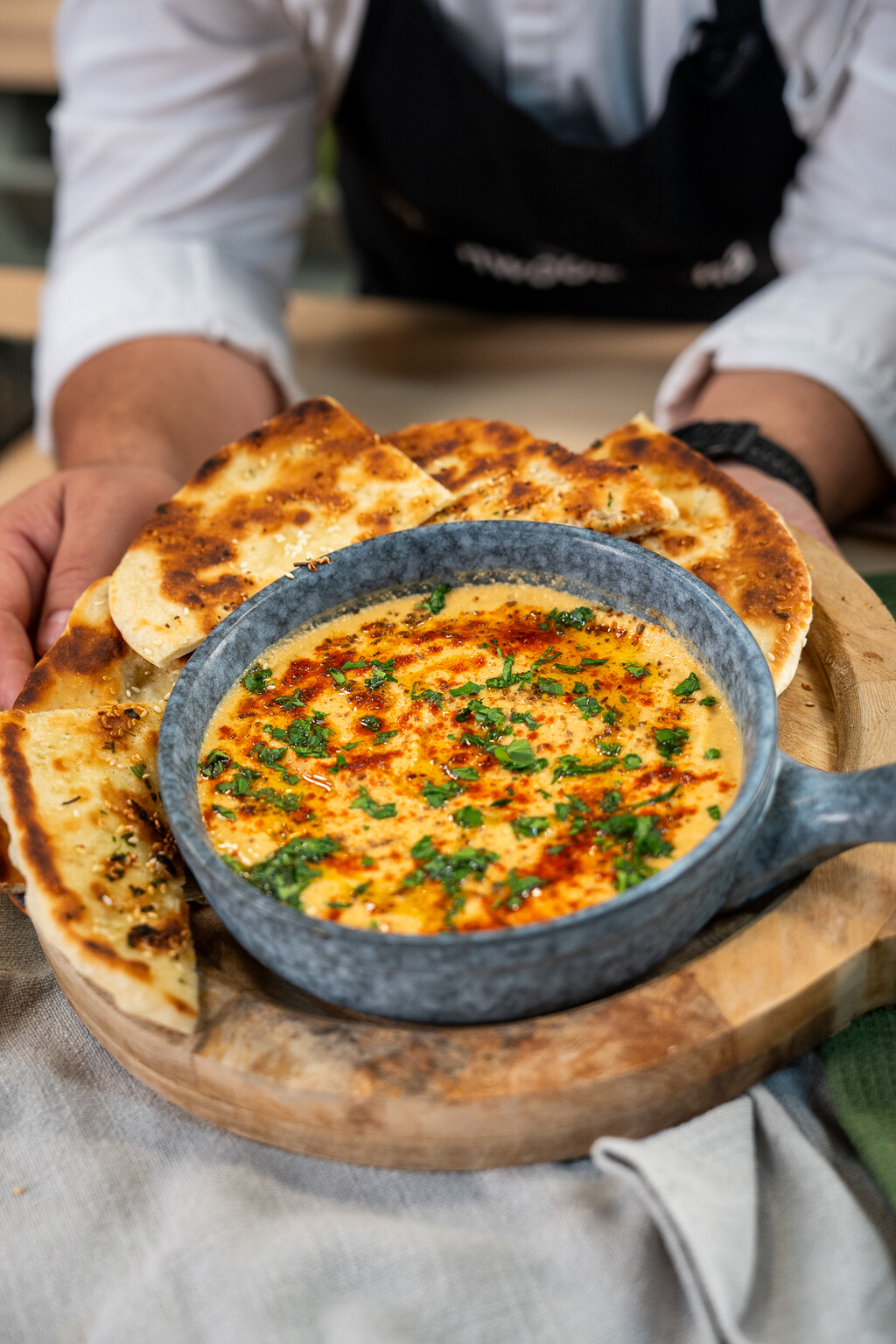 Humus i fleatbread chefa Marija Mihelja