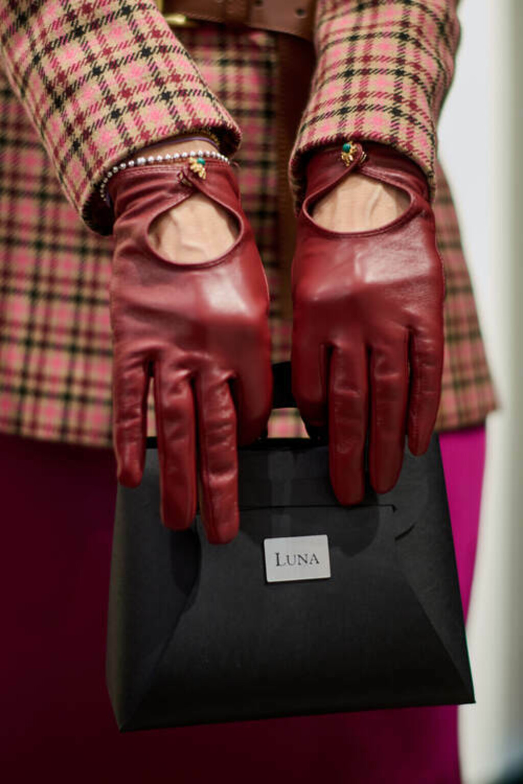 Pet komada koje ćemo viđati na ulicama ove jeseni: Od košulja s karakterom do balonera koji ostavljaju dojam