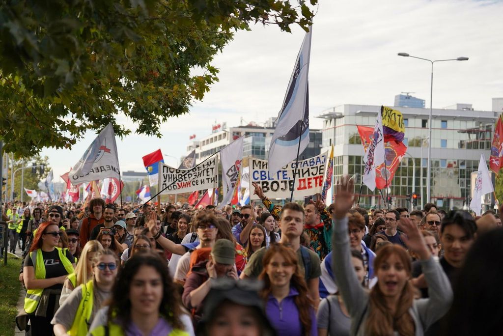Beograd: Pogled iz zraka na tisuće studenata koje su krenule u Novi Sad - 3