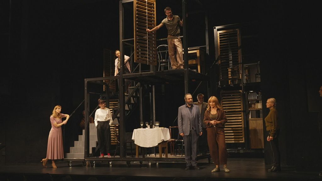 In Magazin: Barbara Nola - 7