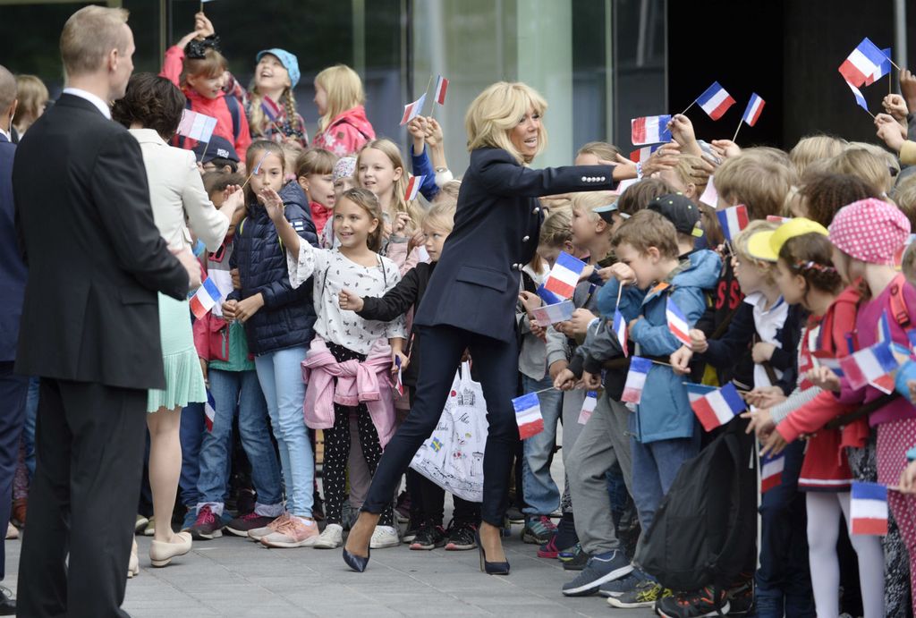Brigitte Macron u obući u kojoj se prve dame jako rijetko viđa - 4