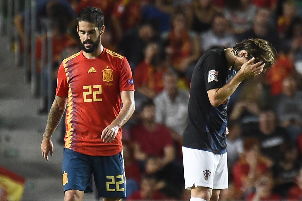 Luka Modrić u nevjerici protiv Španjolske (Foto: AFP)