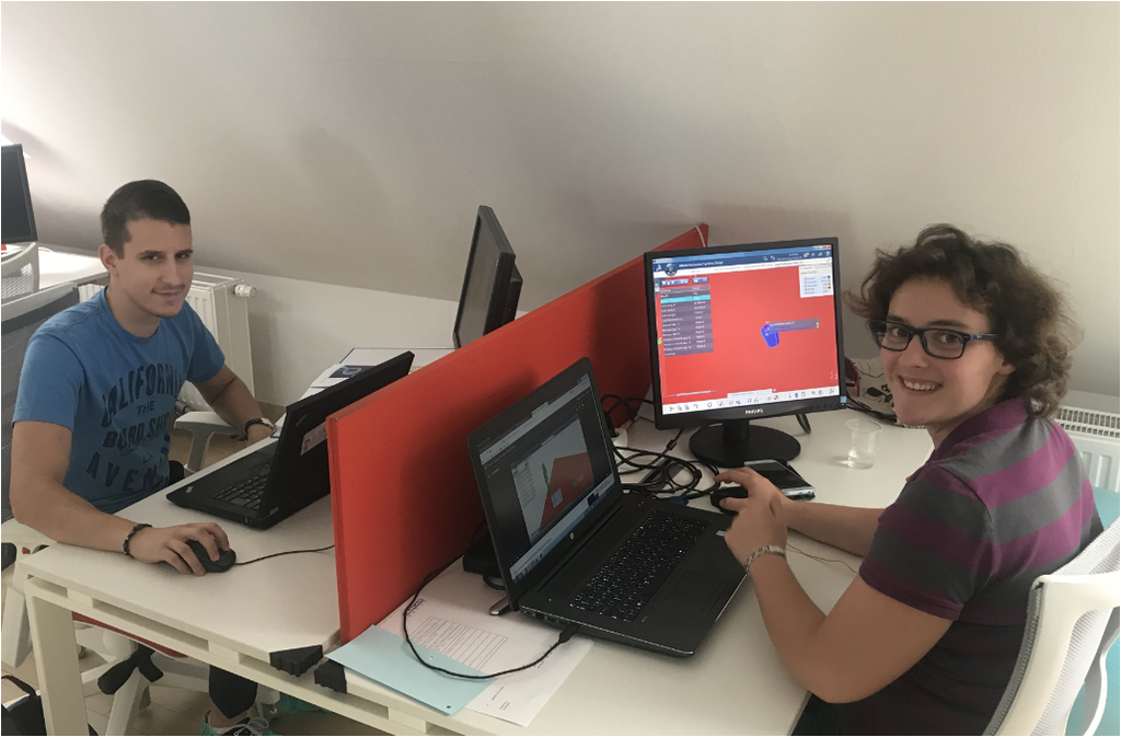 Studenti na praksi (Foto: Cadcam)