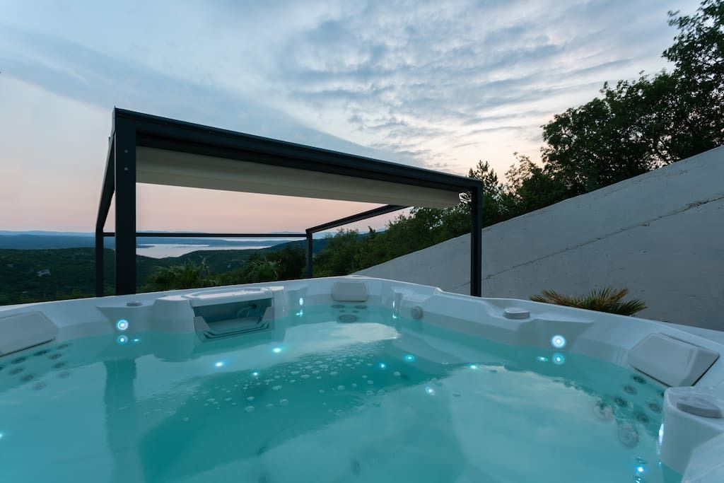 Terase u okolici Rijeke na Airbnb-u - 15