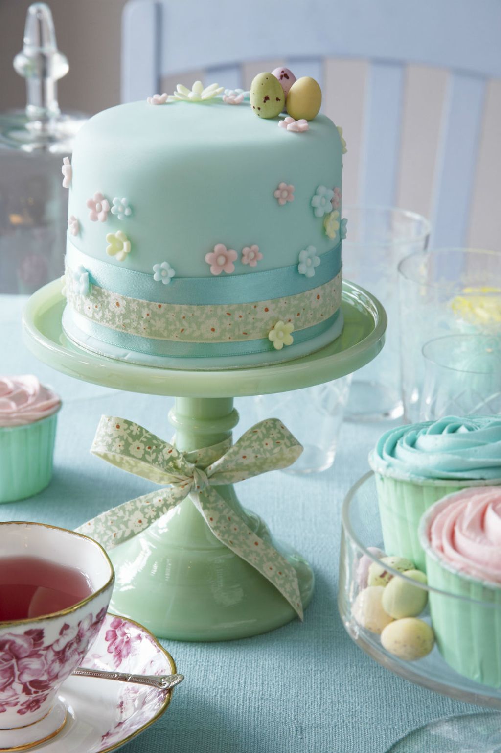 Torte s fondant masom - 2