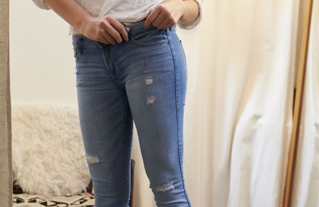 Mnoge žene traže traperice koje će \'oblikovati\' i proljepšati figuru