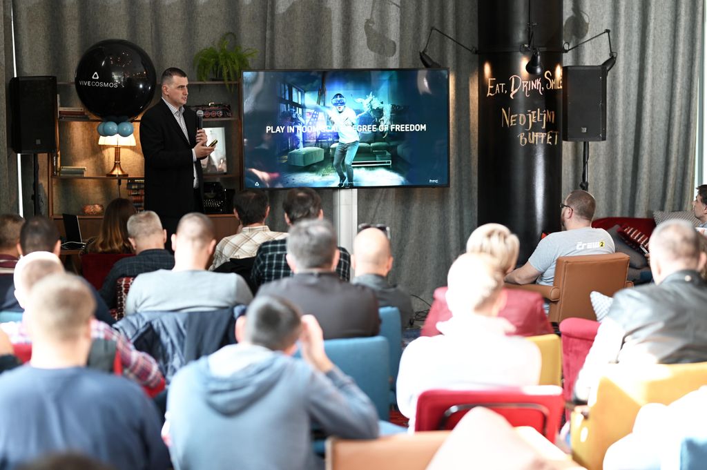 Predstavljanje VIVE Cosmosa