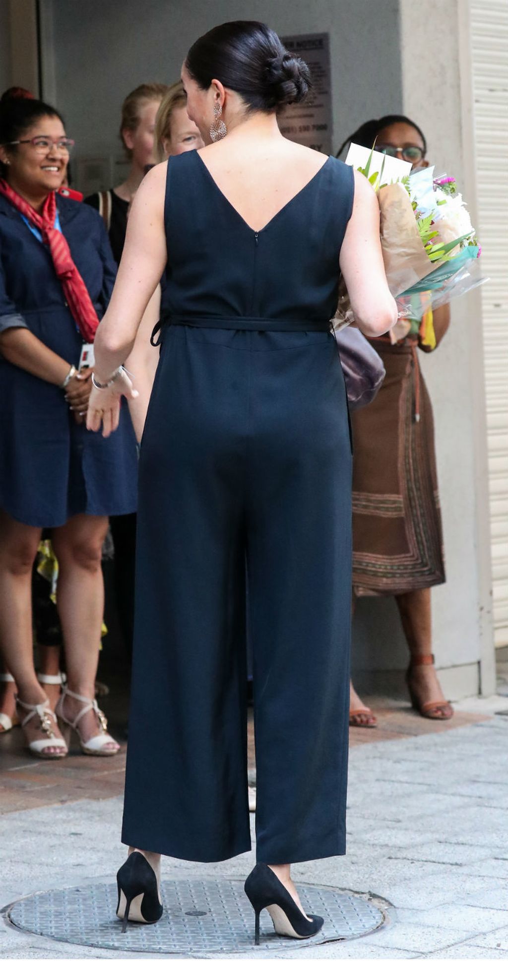 Meghan Markle nosi kombinezon brenda Everlane