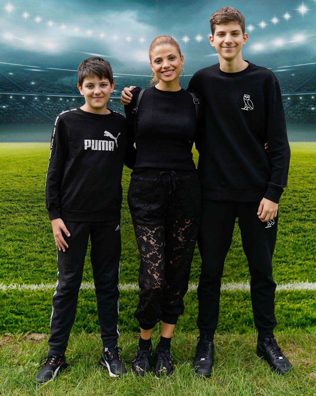 Lejla Filipović u čipkastim hlačama i tenisicama - 3