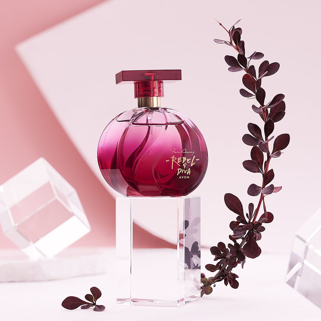 Avon Watch Me Now - 3