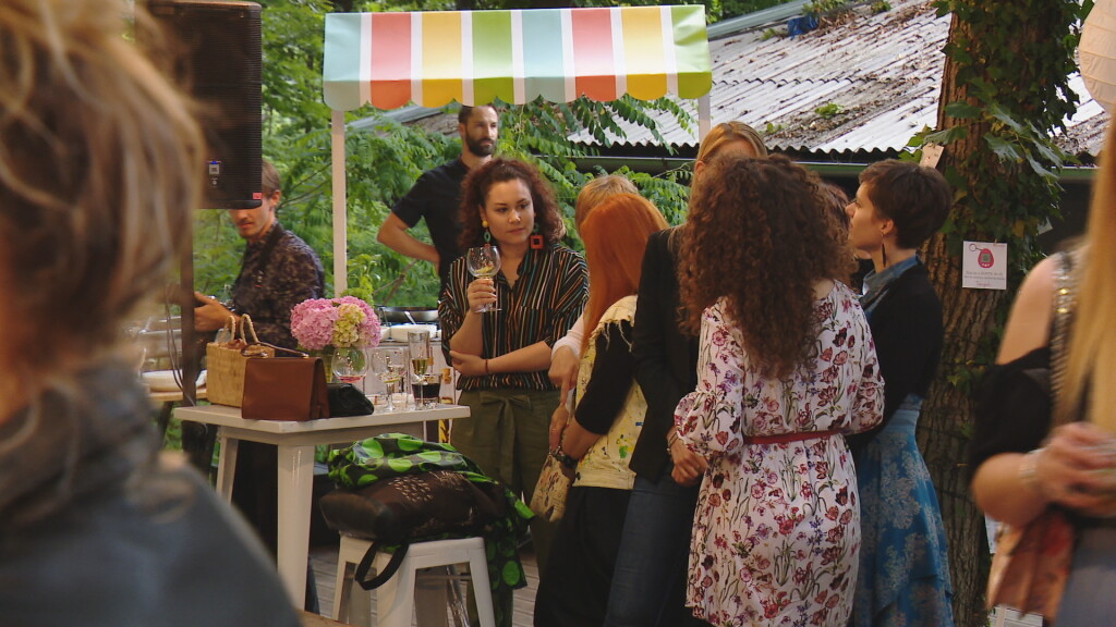 Zadovoljna akademija - 1