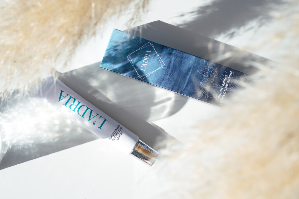 L'ADRIA Brightening perfecting serum