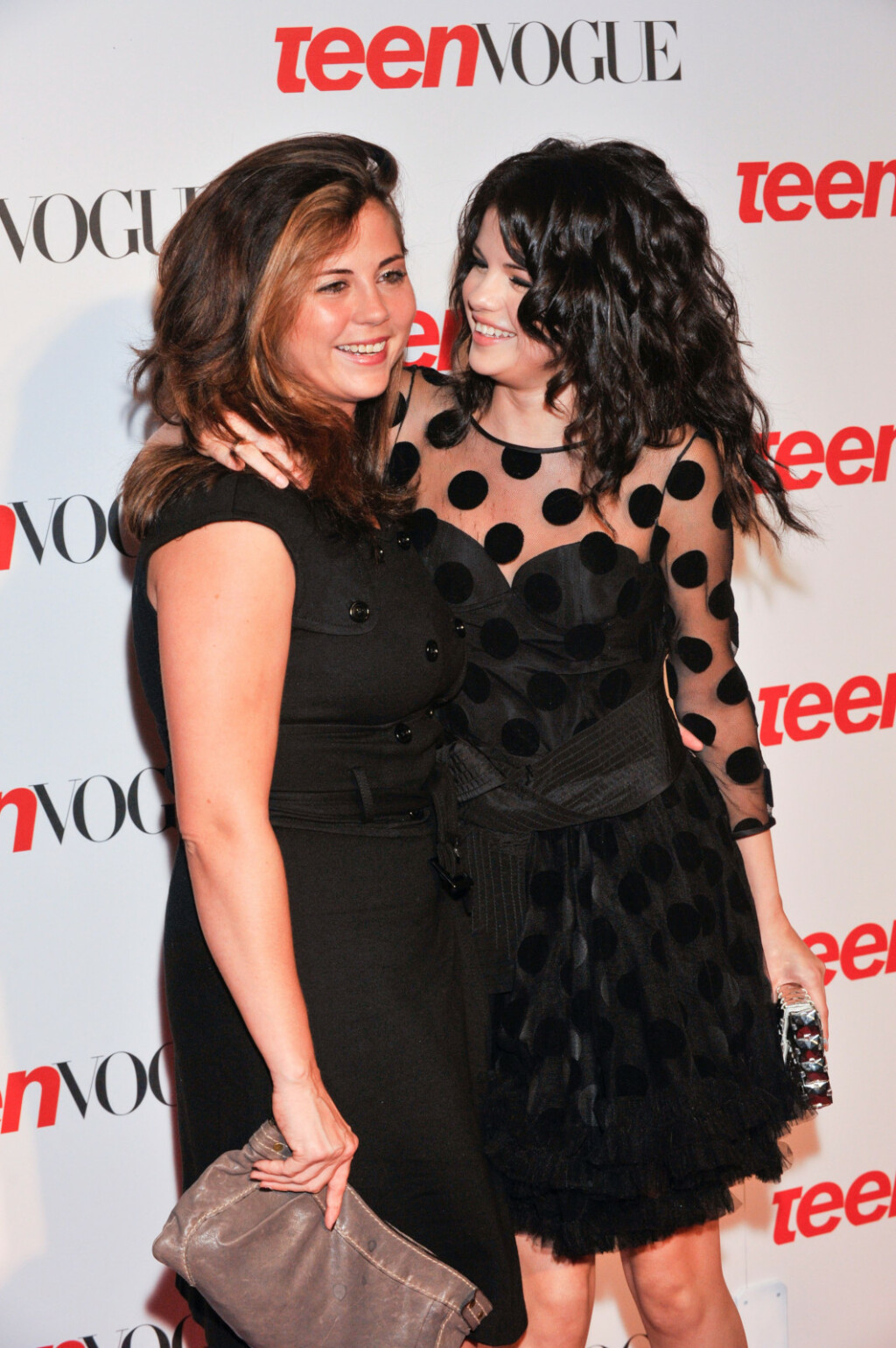 Selena Gomez s mamom Mandy na crvenom tepihu