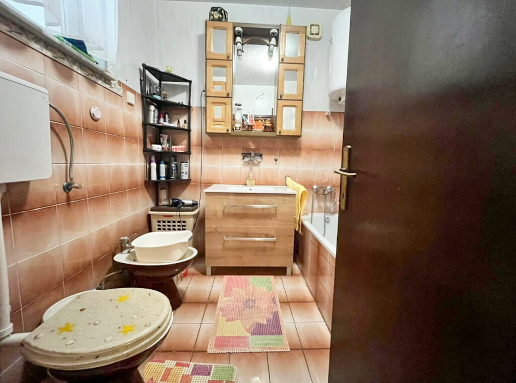 Policajka Sanja iz Slavonskog Broda napravila je makeover kupaonice za svega 80 eura - 2