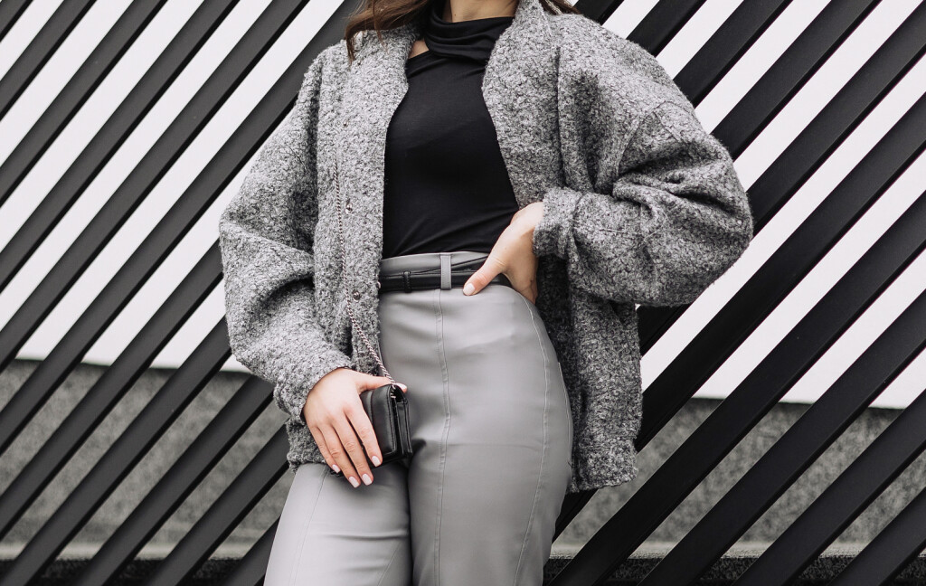 Žena u jesenskoj jakni