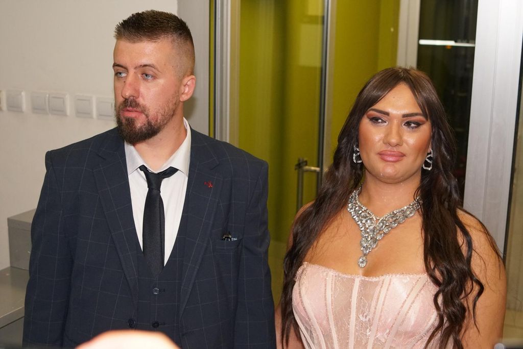 Ana (Mika) Vasić s dečkom - 4