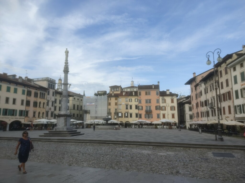 Piazza della Libertà, Udine