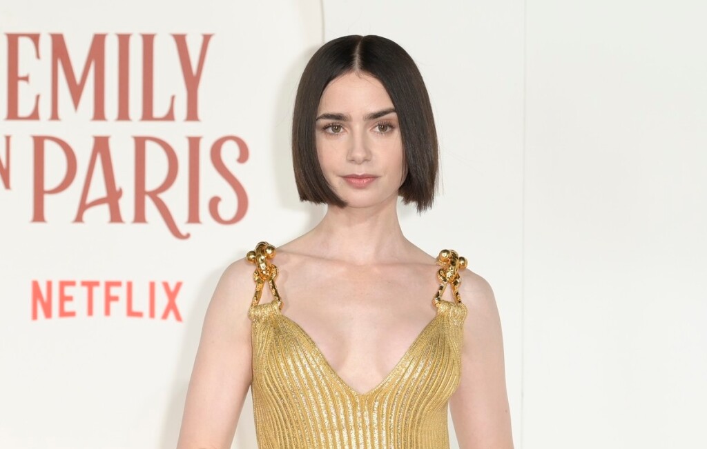 Lily Colins u zlatnoj haljini u Rimu