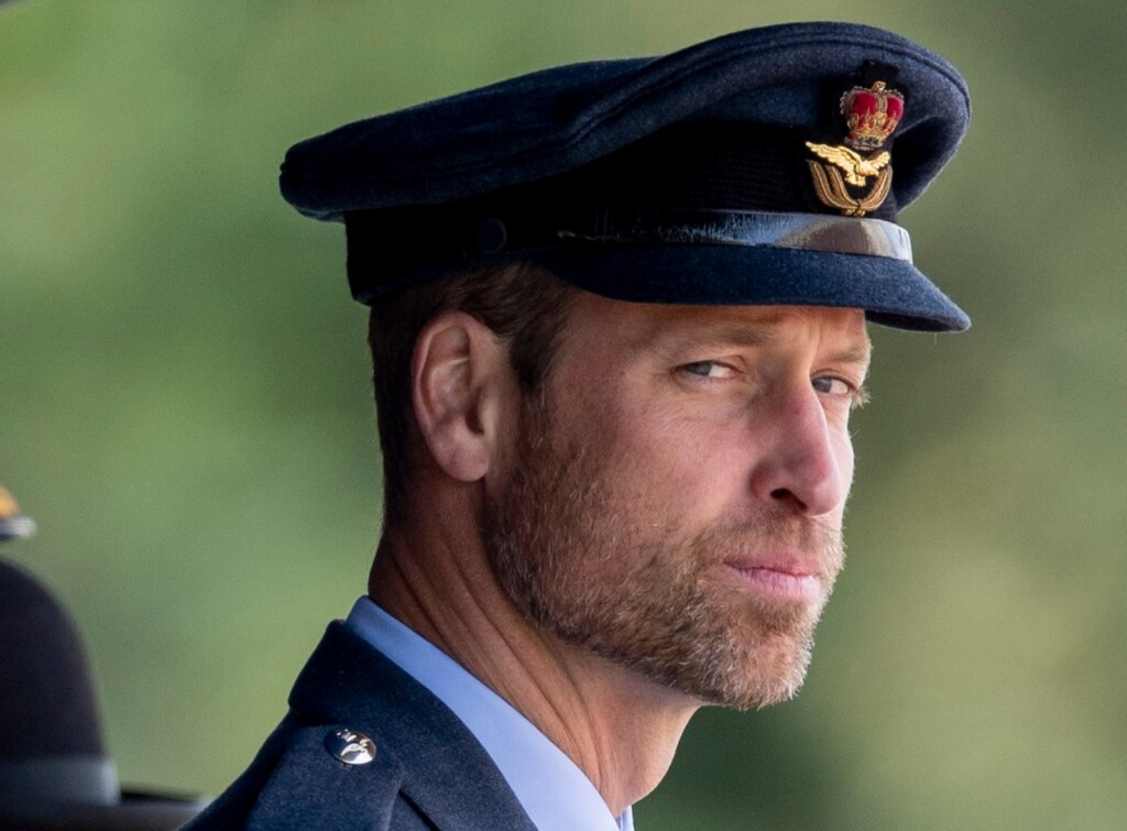 Princu Williamu brada odlično stoji