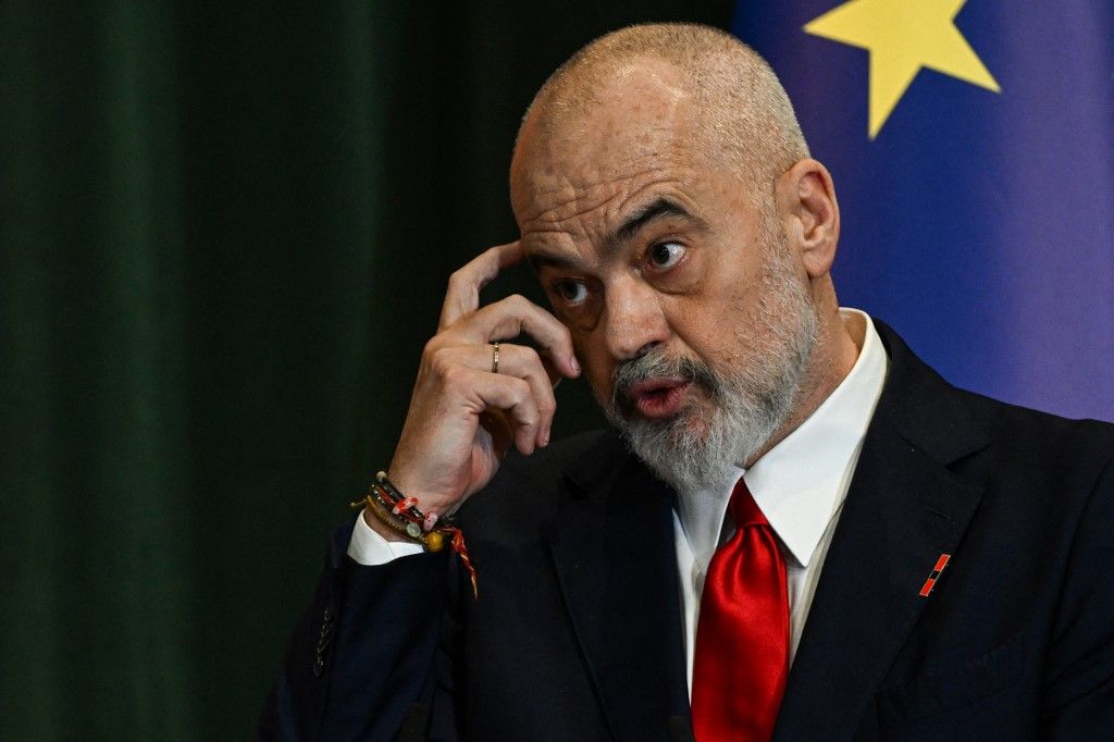 Vjosa Osmani i Donald Trump