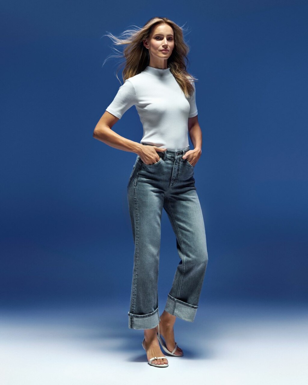 Jeans trendovi sezone: Ovo su traperice koje morate imati u ormaru ove jeseni - 10