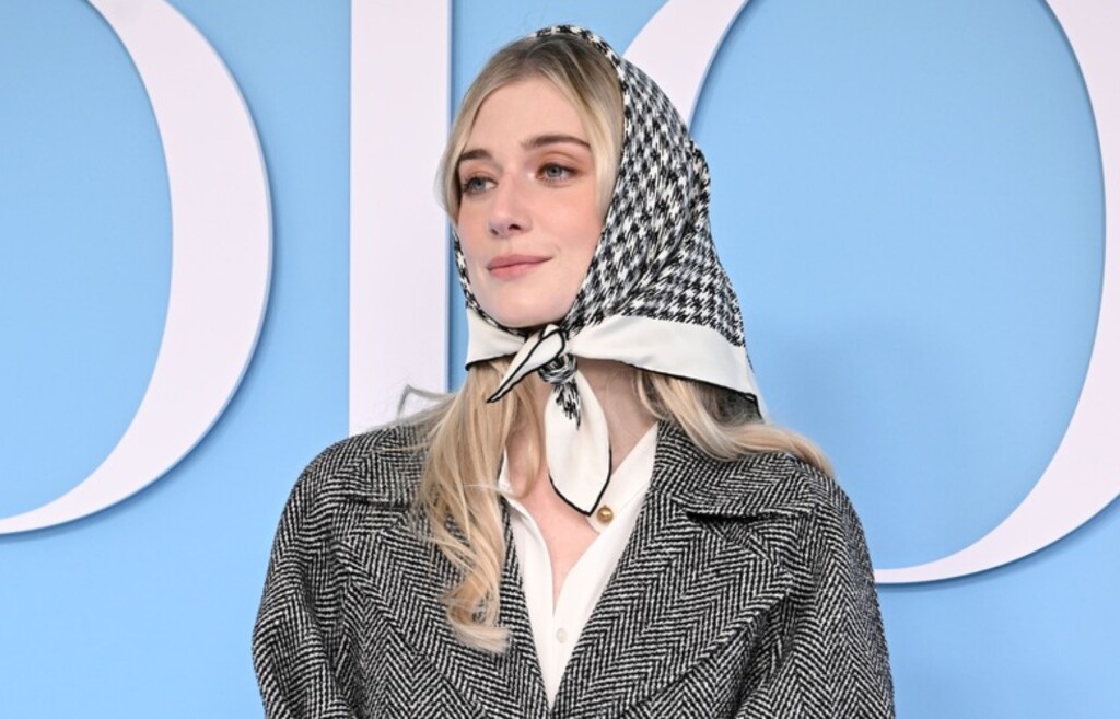 Elizabeth Debicki na reviji modne kuće Dior