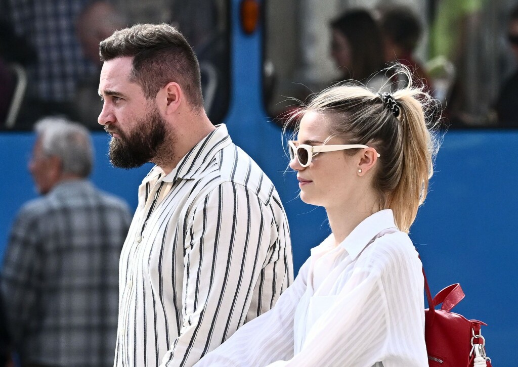 Matija i Miriam Cvek u šetnji gradom