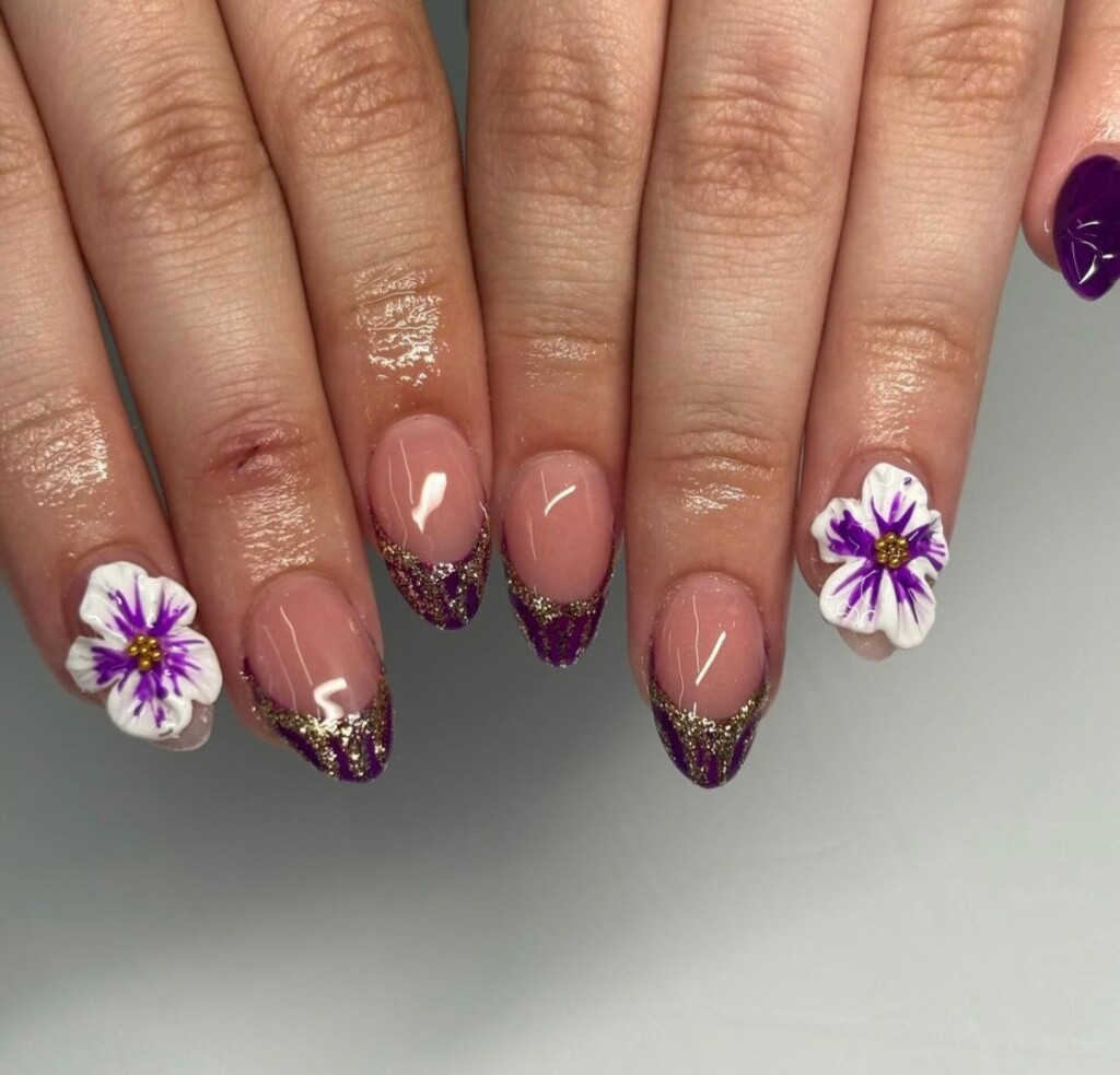 Nokti s uzorkom orhideje