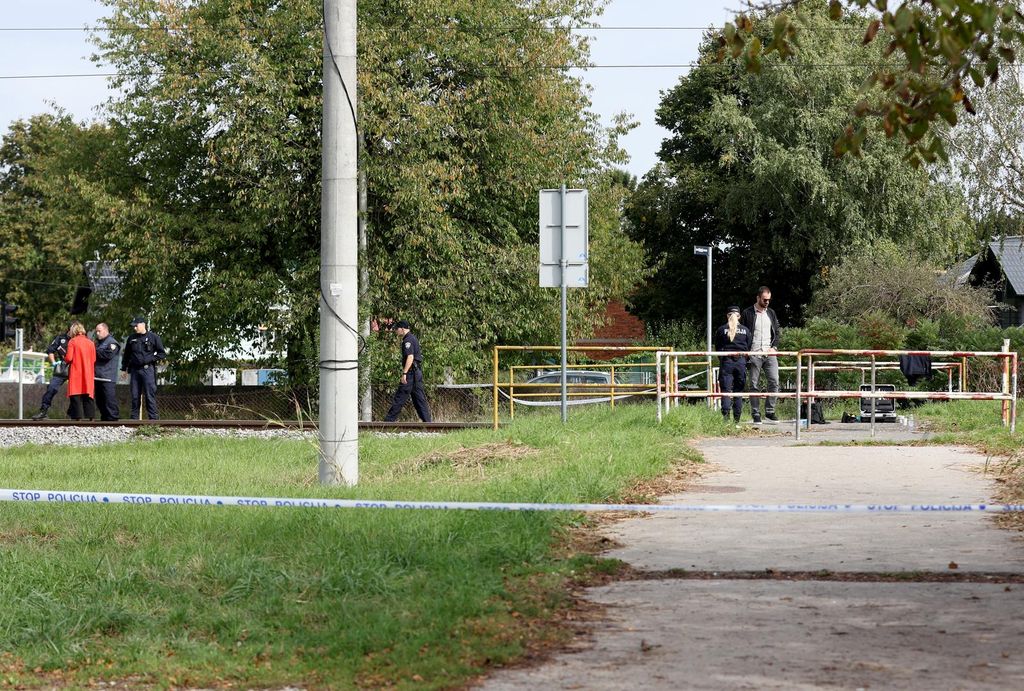 Policijski očevid u Buzinu gdje je vlak usmrtio maloljetnika - 4