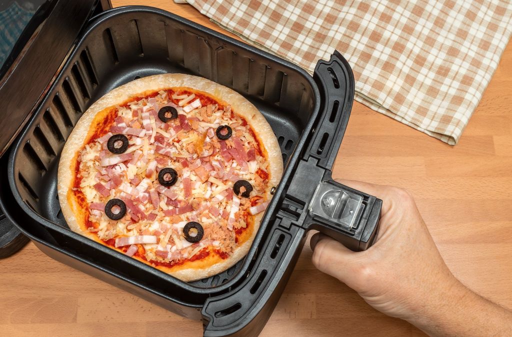 Air fryer će super podgrijati pizzu
