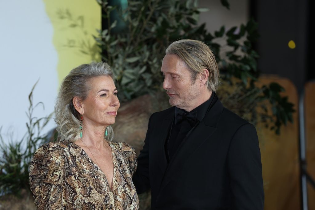 Mads Mikkelsen i Hanne Jacobsen - 10