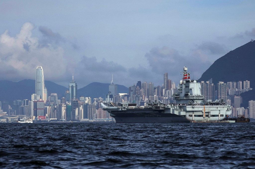 Putin i ukrajinska artiljerija