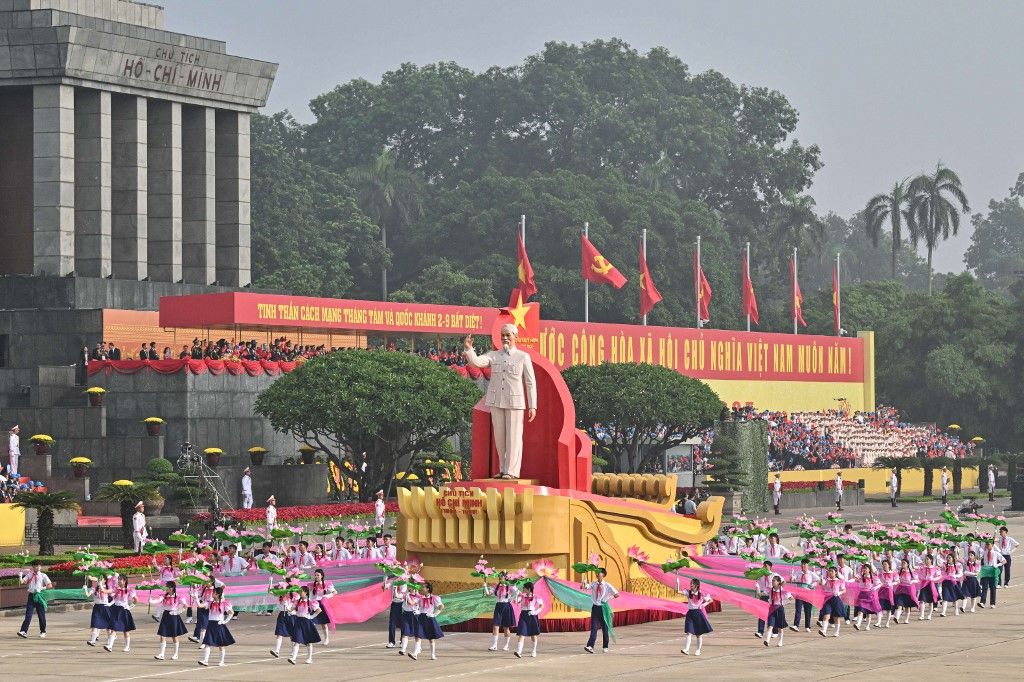 Vojna parada u Vijetnamu - 1