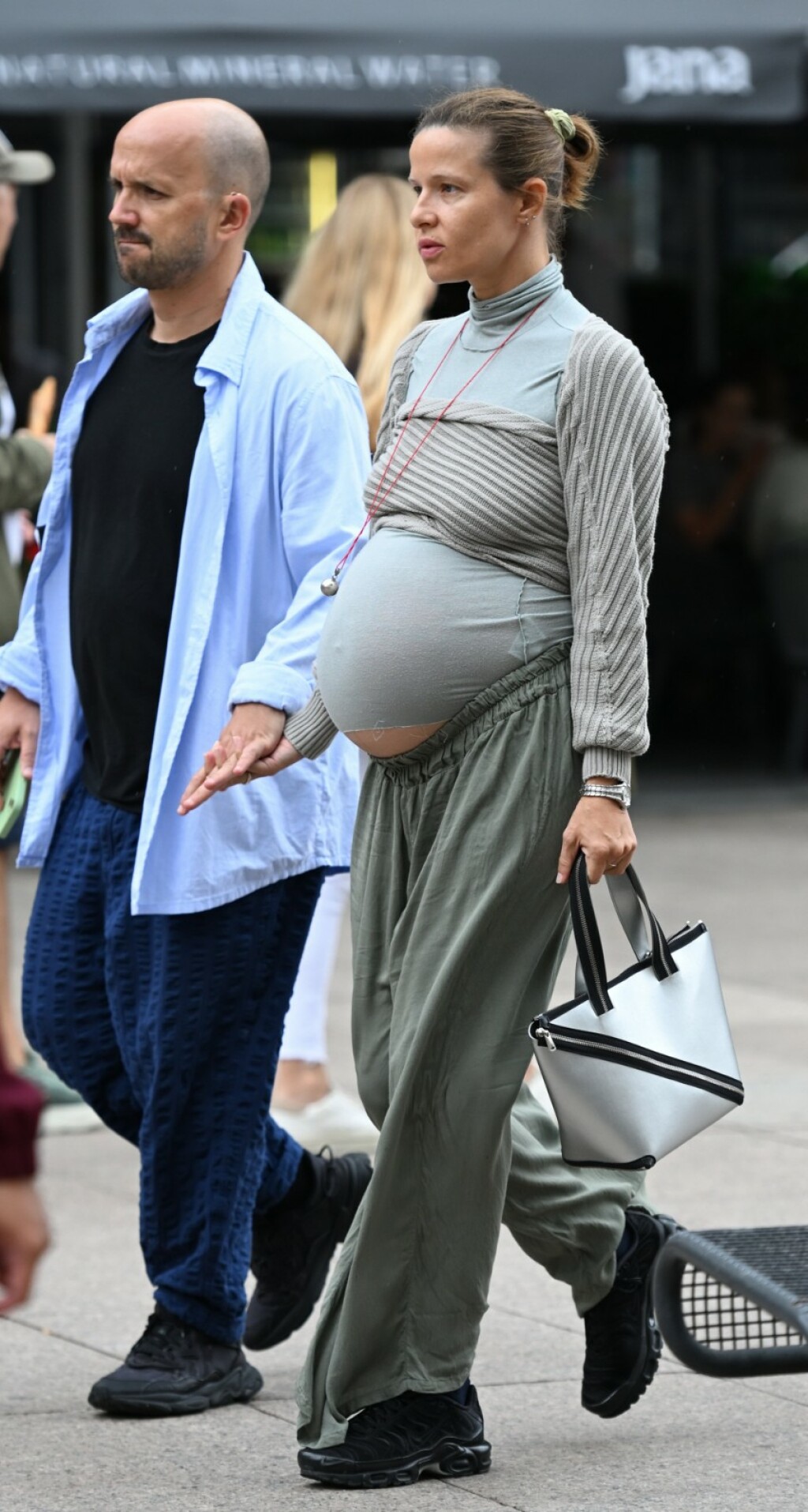 Ulična moda šik trudnica sa zagrebačke špice 2025. - 3