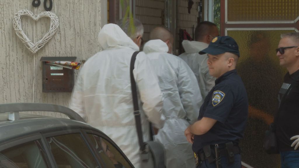 Privođenje osumnjičenog za ubojstvo supruge u mjestu Tenja - 1