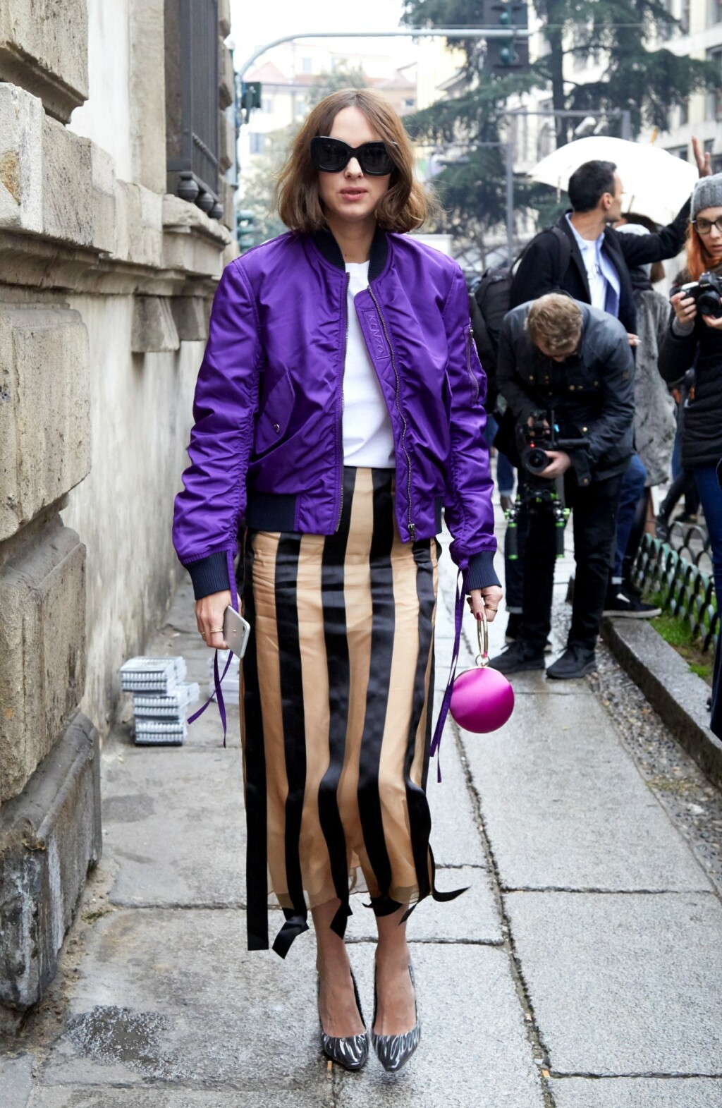 Ljubičasta boja u street style izdanjima s Tjedna mode - 1