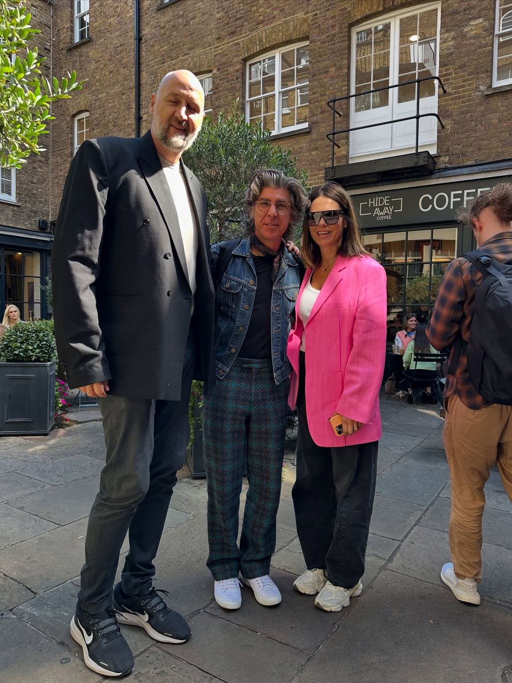 Viktorija Rađa, Dino Rađa, James Lance